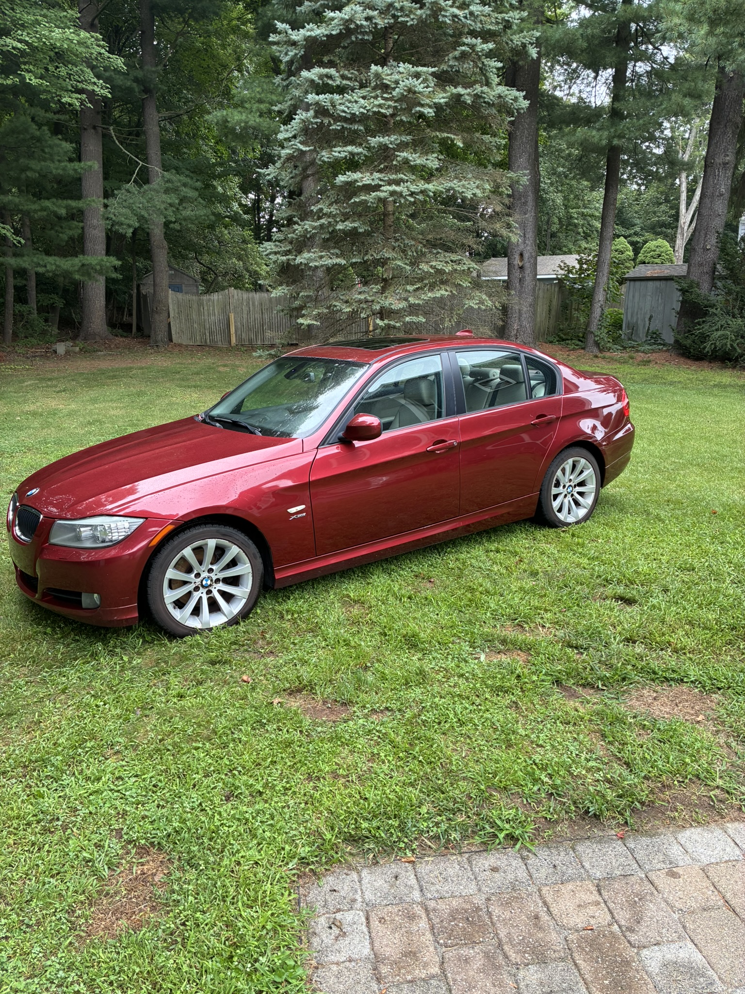 Used 2011 BMW 328i xDrive Sedan AWD/4WD image 1