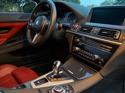 Used 2014 BMW M6 Convertible image 27