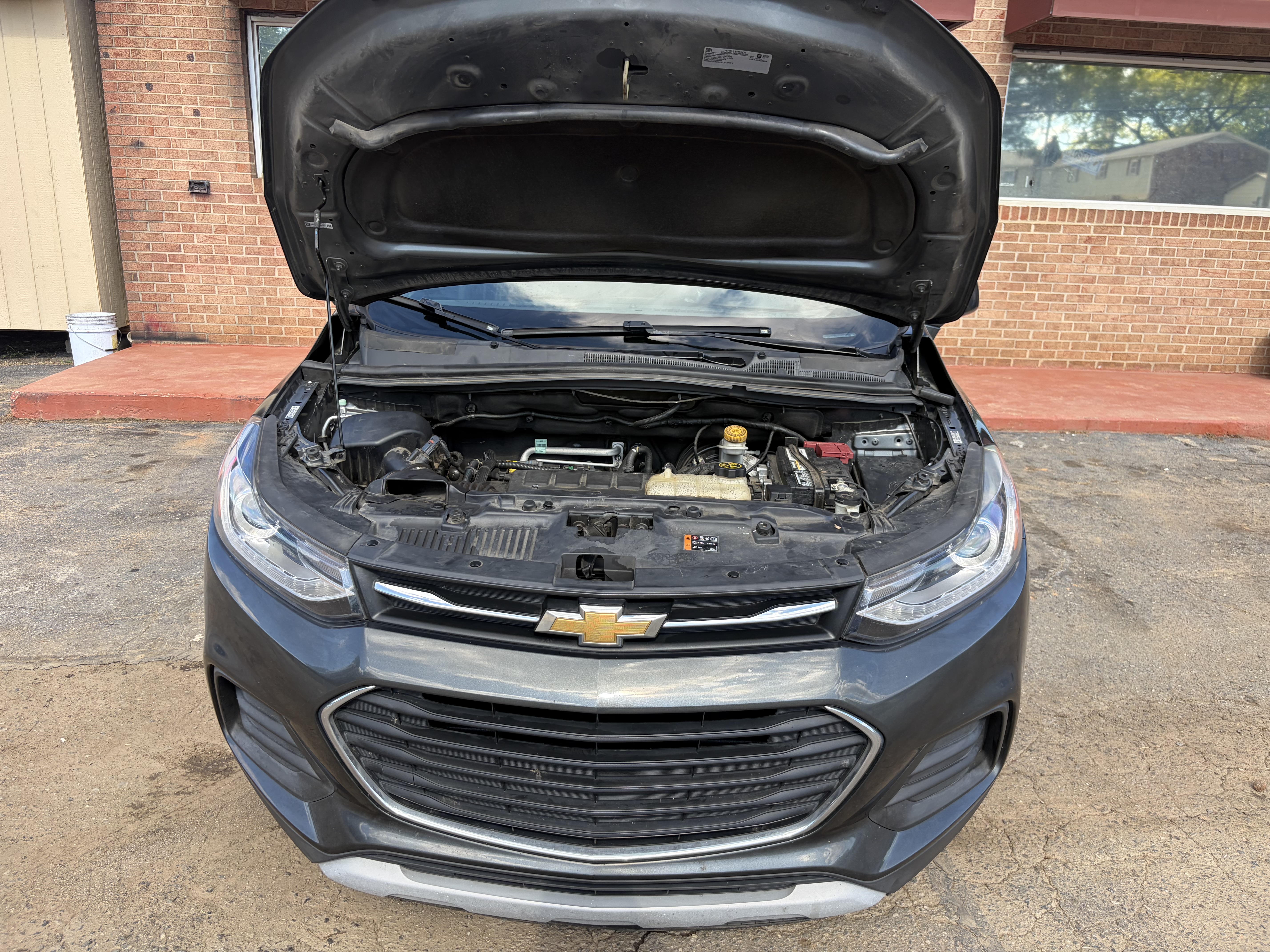Used 2019 Chevrolet Trax LT w/ LT Convenience Package FWD image 14