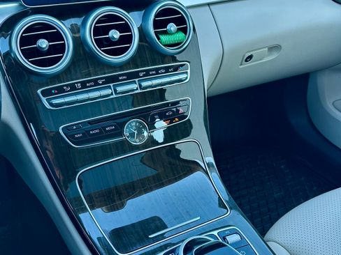 Used 2015 Mercedes-Benz C 300 4MATIC Sedan image 13