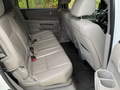 Used 2014 Honda Pilot EX-L image 9