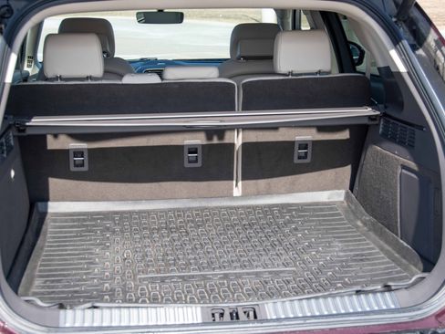 Used 2020 Lincoln Nautilus Reserve w/ Equipment Group 201A image 16