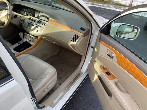Used 2006 Toyota Avalon XLS image 8
