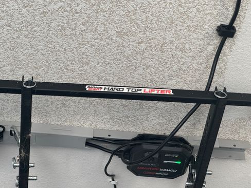 Used 2022 Jeep Wrangler Unlimited Rubicon w/ LED Lighting Group image 15