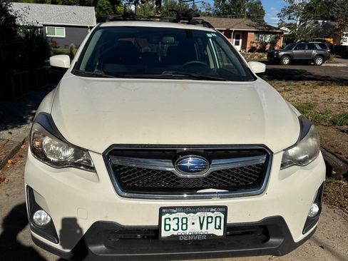 Used 2016 Subaru Crosstrek 2.0i Premium AWD/4WD image 10
