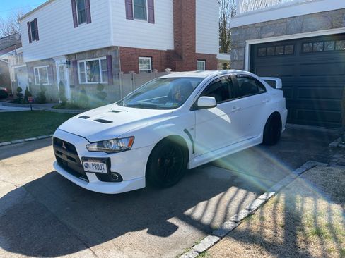 Used 2010 Mitsubishi Lancer Evolution GSR AWD/4WD image 9