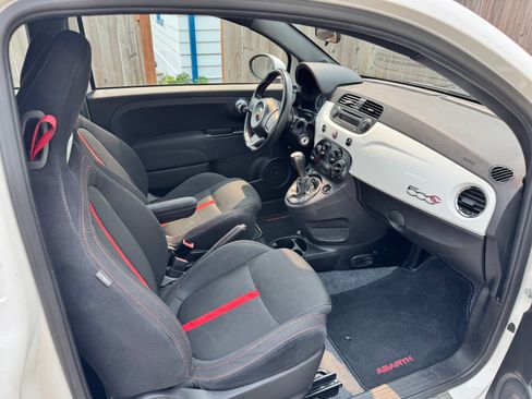 Used 2013 FIAT 500 Abarth FWD image 4