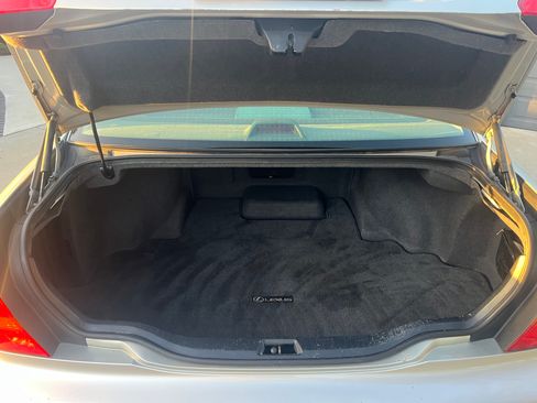 Used 2002 Lexus LS 430 RWD image 12