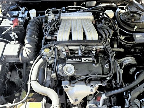 Used 1998 Mitsubishi 3000GT image 4