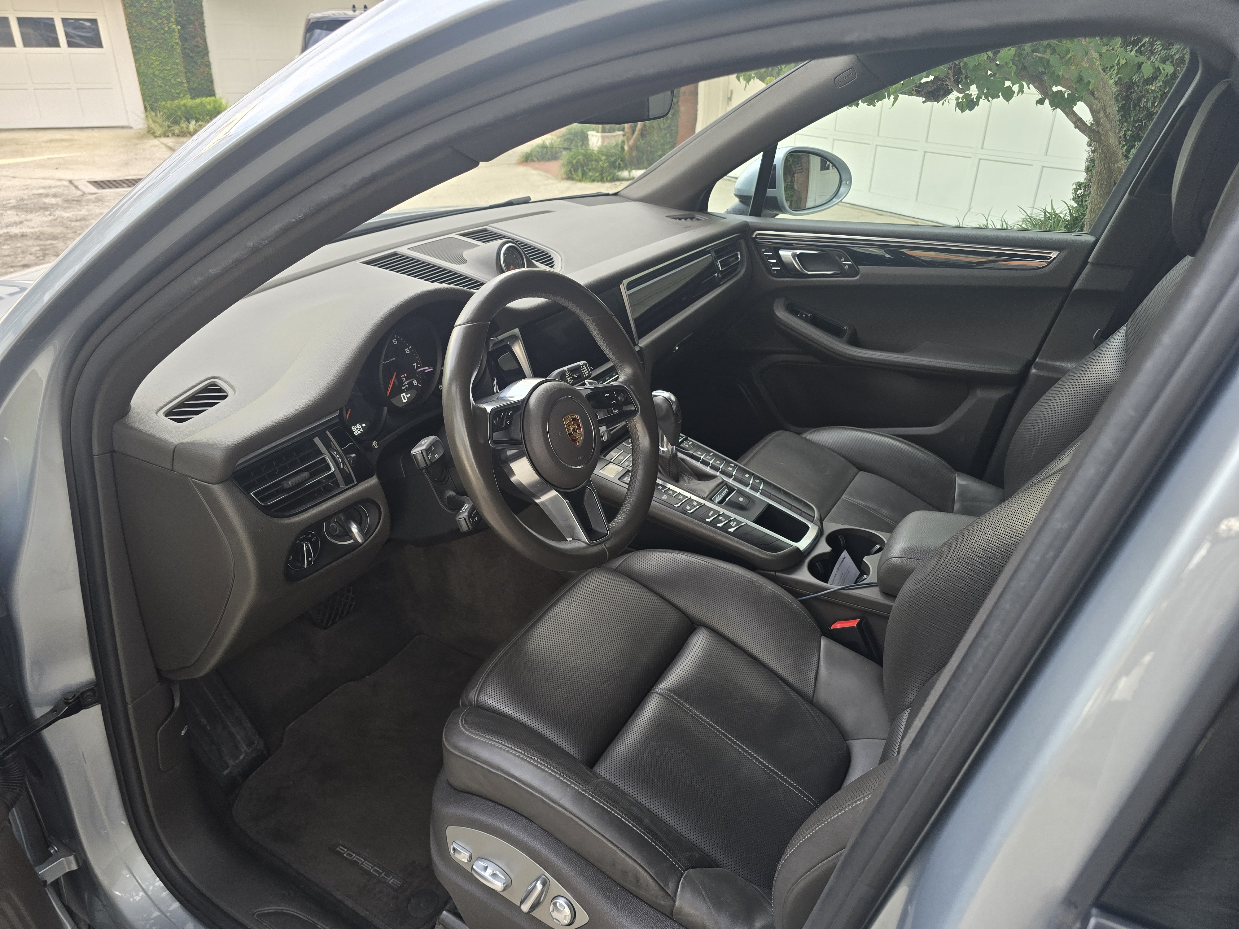 Used 2019 Porsche Macan AWD/4WD image 9