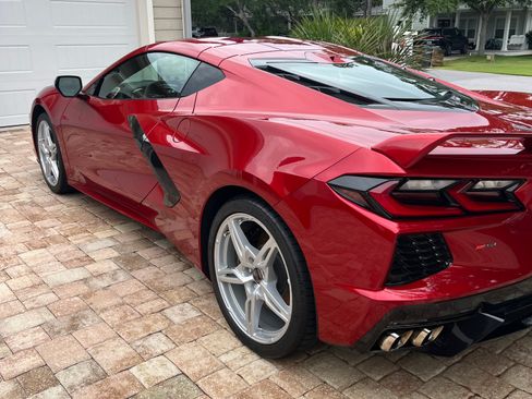 Used 2024 Chevrolet Corvette Stingray Premium Cpe w/ Z51 Performance Package RWD image 10