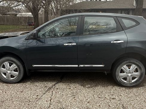 Used 2014 Nissan Rogue S image 5