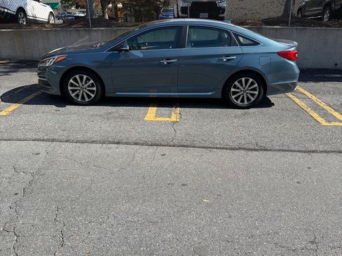 Used 2017 Hyundai Sonata Limited image 11