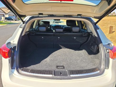 Used 2013 INFINITI FX37 AWD w/ Premium Pkg image 4