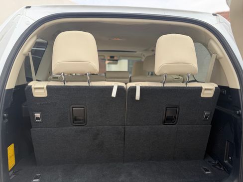 Used 2022 Lexus GX 460 Premium w/ Premium Package AWD/4WD image 11