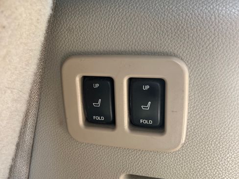 Used 2010 Ford Expedition Limited RWD image 14