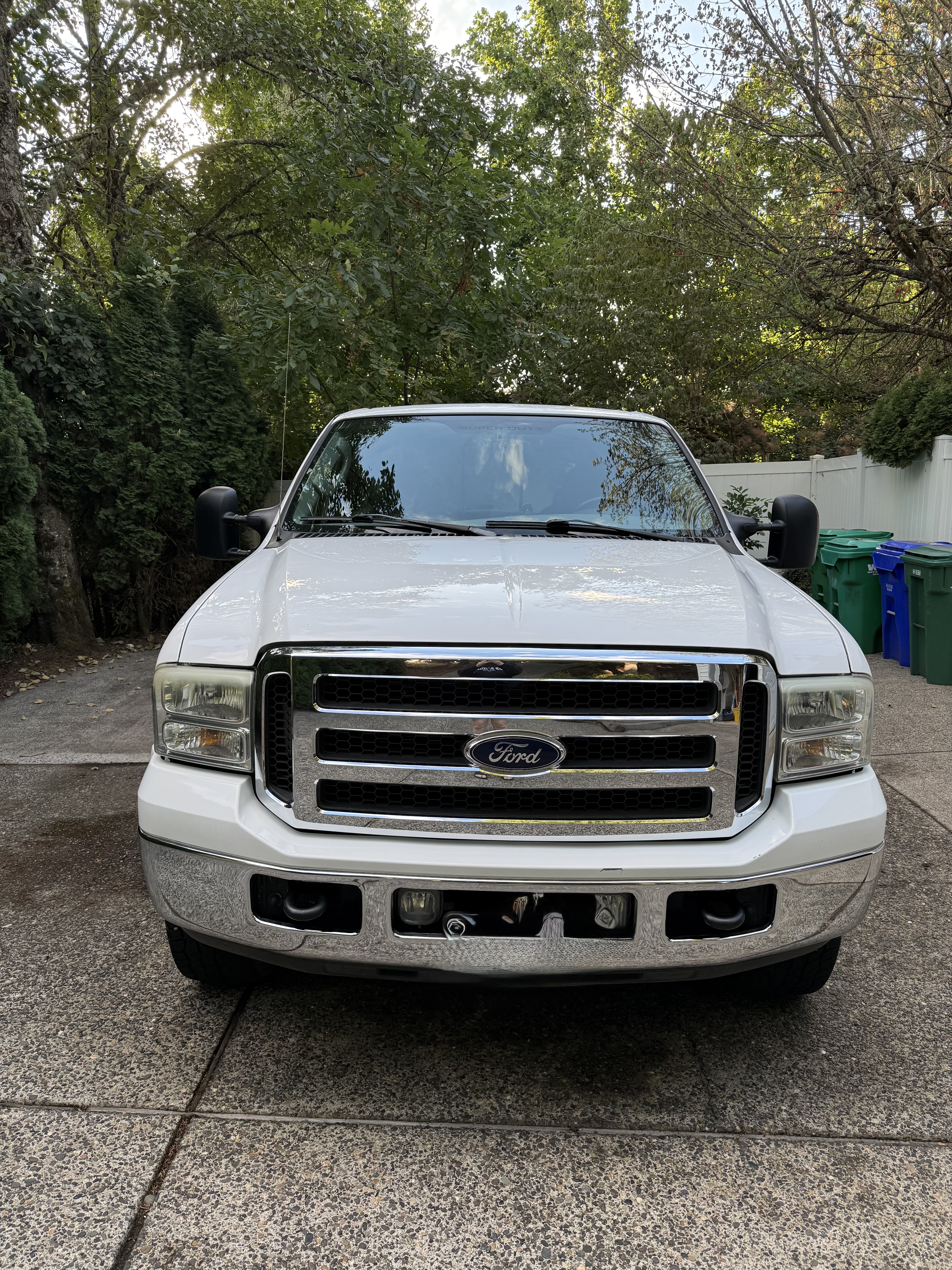 Used 2005 Ford F250 Lariat AWD/4WD image 2
