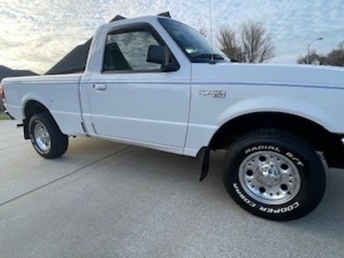 Used 1998 Ford Ranger 2WD Regular Cab image 2