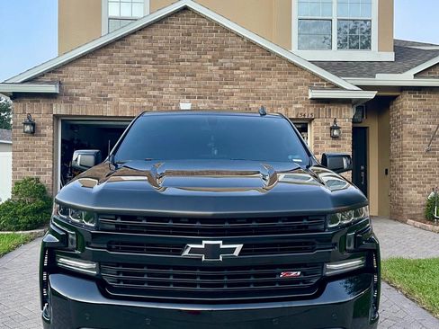 Used 2022 Chevrolet Silverado 1500 LT Trail Boss w/ LT Trail Boss Premium Package AWD/4WD image 1
