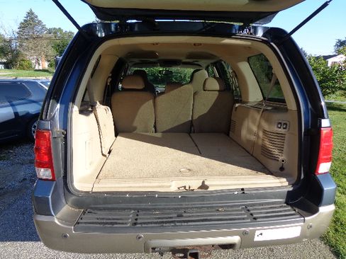 Used 2004 Ford Expedition Eddie Bauer image 20