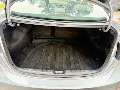 Used 2014 Hyundai Elantra SE image 15