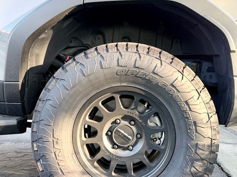 Used 2025 Lexus GX 550 AWD/4WD image 4