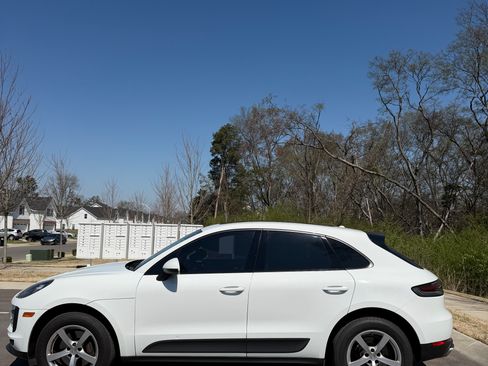 Used 2019 Porsche Macan Sport Edition image 6