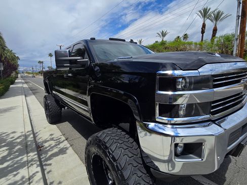 Used 2018 Chevrolet Silverado 2500 LTZ w/ Duramax Plus Package image 4