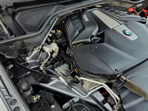 Used 2015 BMW X5 xDrive50i image 16