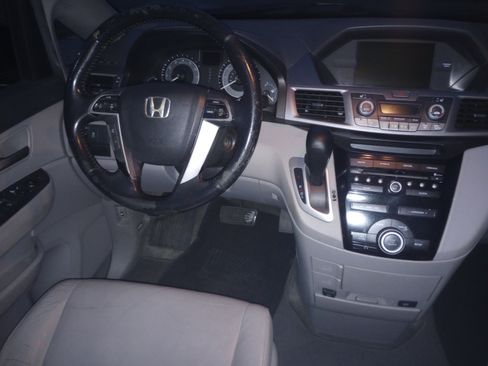 Used 2011 Honda Odyssey EX-L image 9