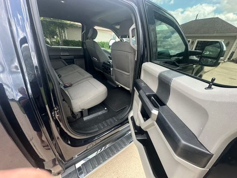 Used 2021 Ford F250 XLT w/ XLT Premium Package AWD/4WD image 13