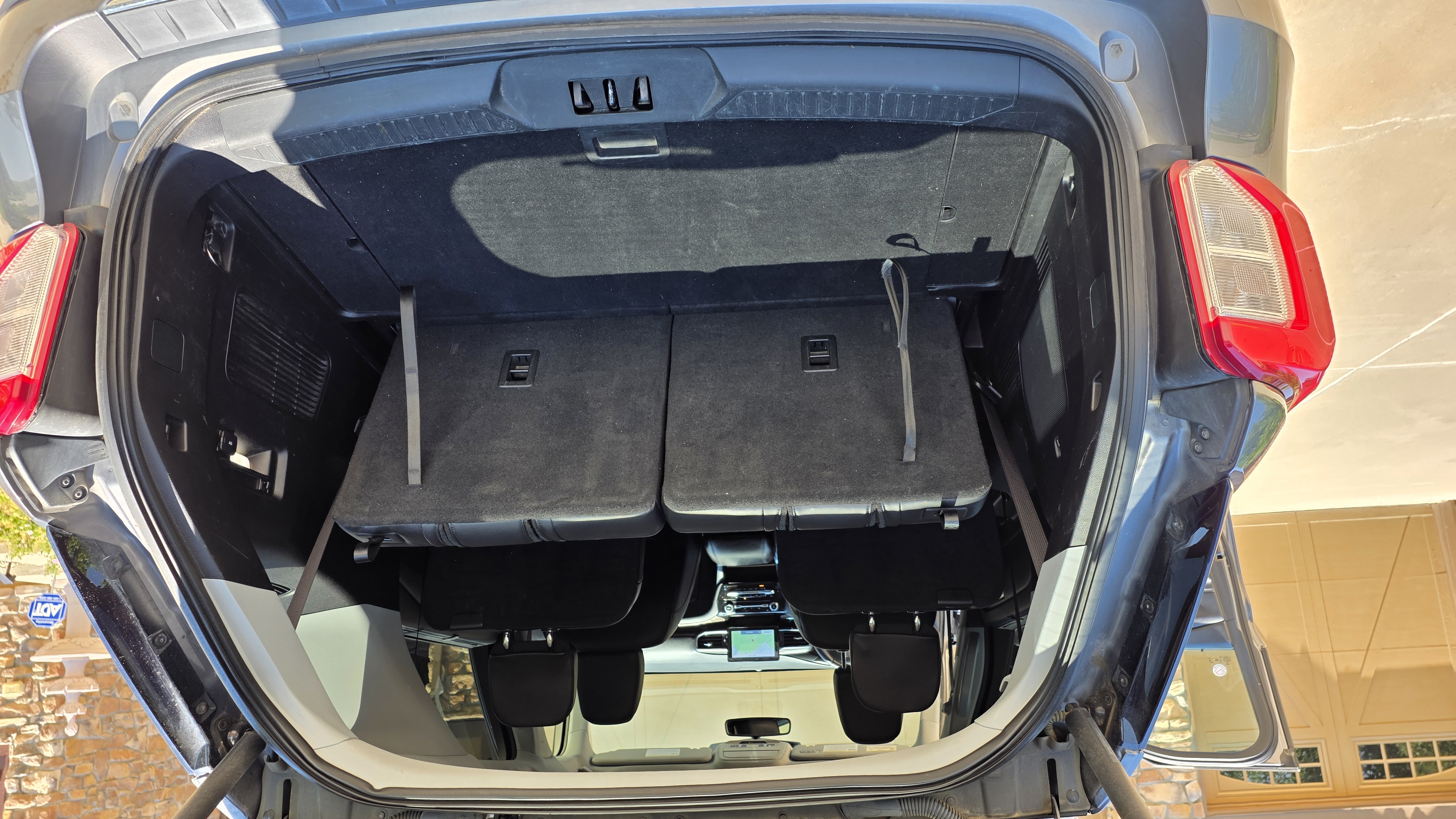 Used 2021 Ford Explorer Limited AWD/4WD image 16