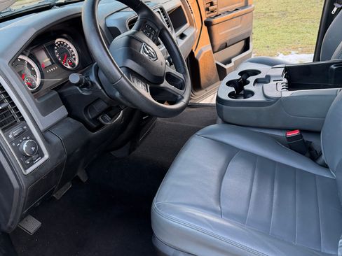 Used 2014 RAM 1500 Tradesman image 16