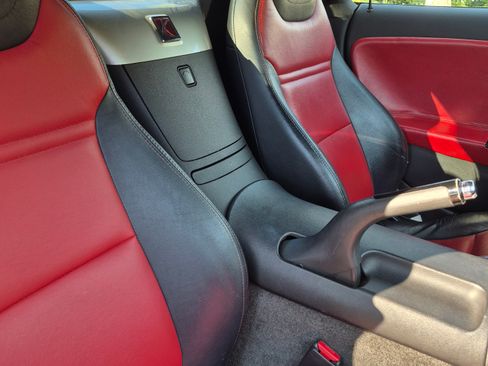 Used 2007 Saturn Sky Red Line image 11