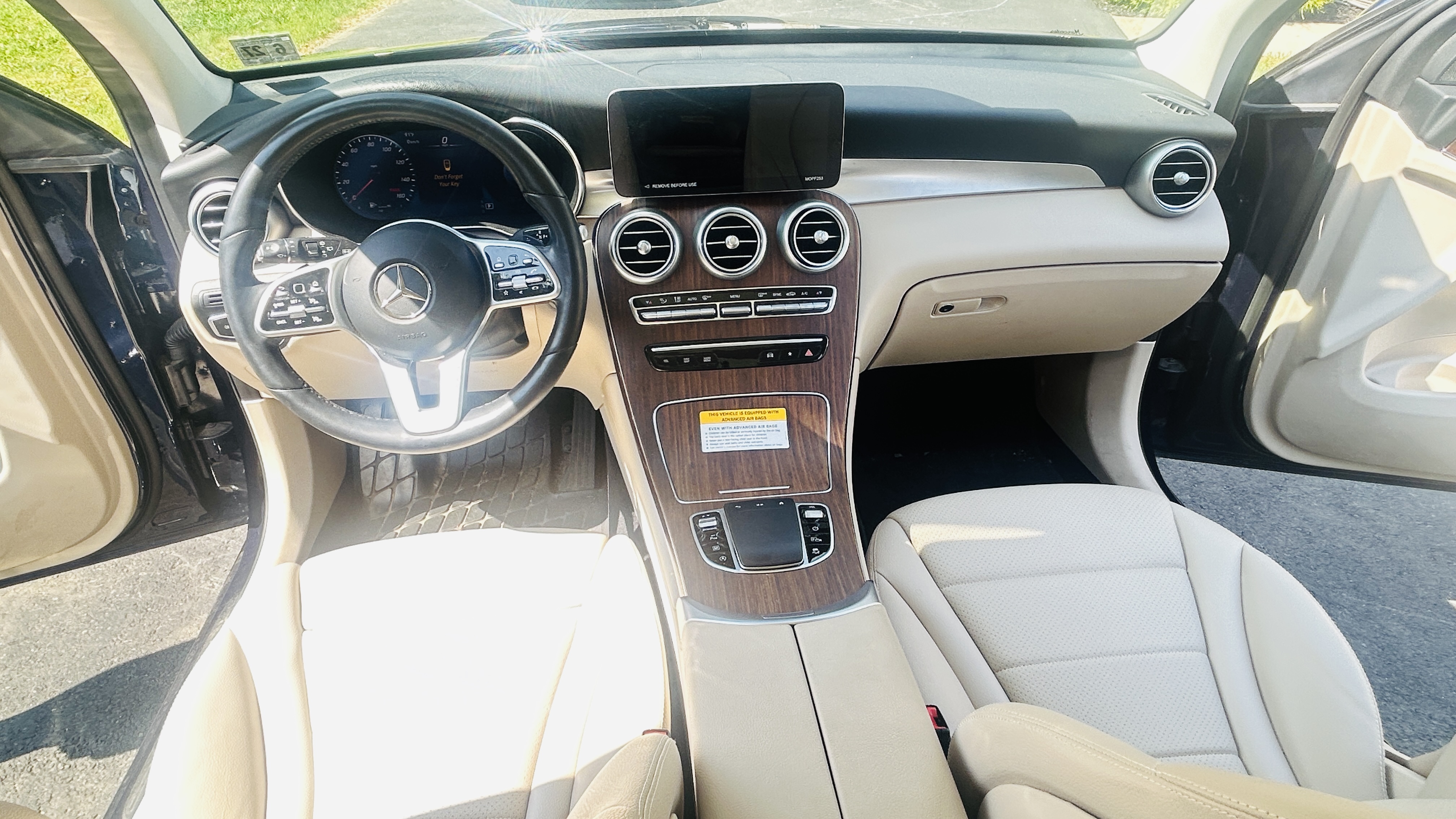 Used 2022 Mercedes-Benz GLC 300 4MATIC image 6