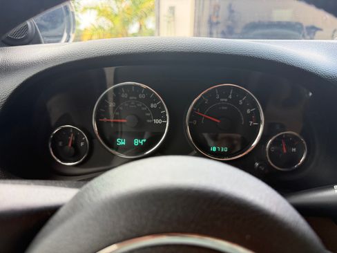 Used 2012 Jeep Wrangler Sahara AWD/4WD image 19