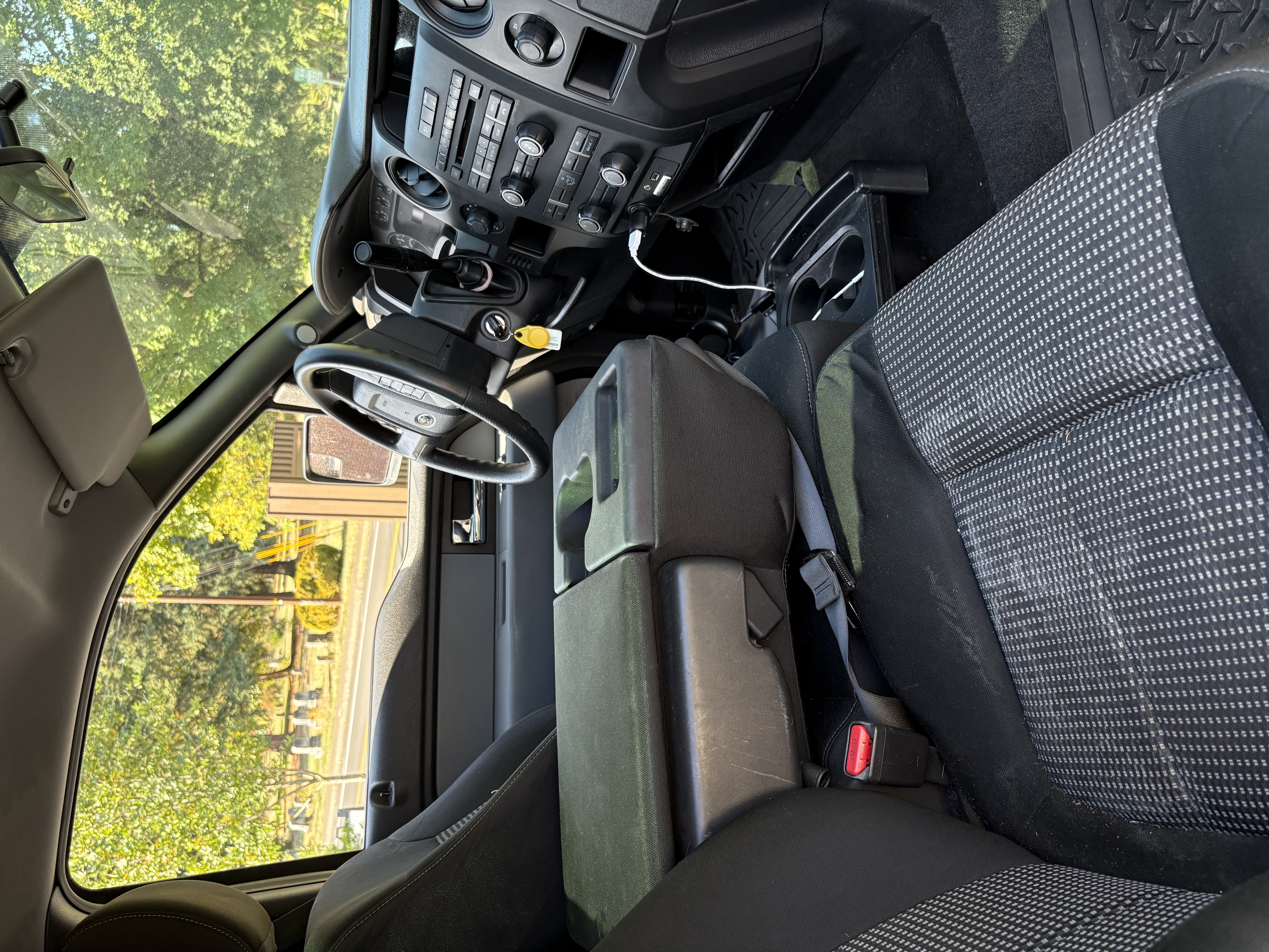 Used 2014 Ford F150 STX w/ Equipment Group 201A Mid AWD/4WD image 8