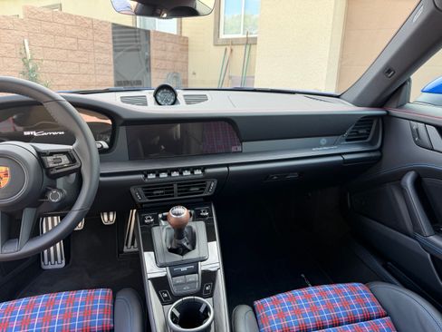 Used 2026 Porsche 911 Carrera T RWD image 12