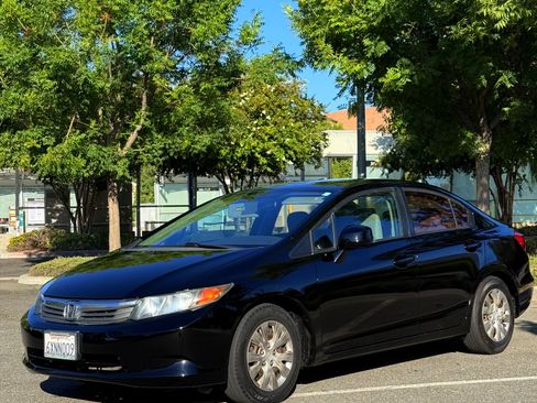 Used 2012 Honda Civic LX image 2