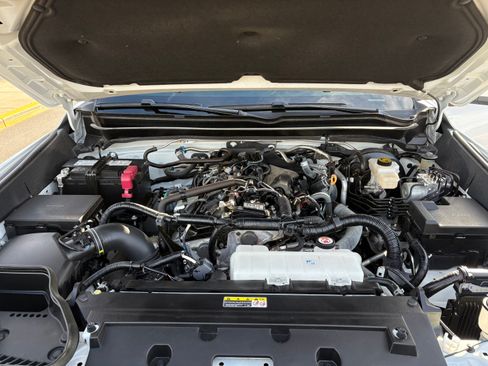 Used 2024 Toyota Tacoma TRD Off-Road image 11