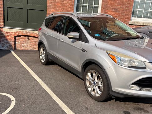 Used 2015 Ford Escape Titanium AWD/4WD image 1