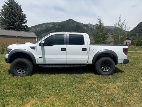 Used 2014 Ford F150 Raptor w/ Equipment Group 801A Luxury AWD/4WD image 5