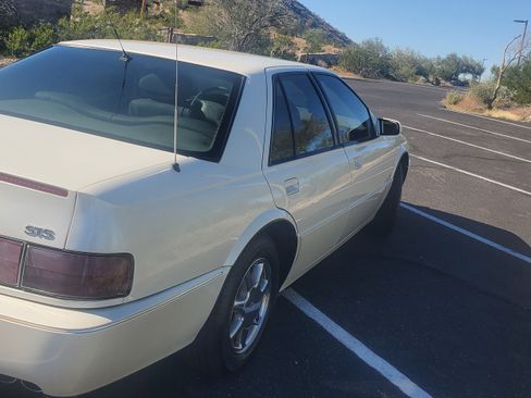 Used 1997 Cadillac Seville STS image 12