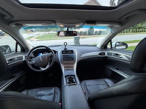 Used 2014 Lincoln MKZ Hybrid FWD image 6