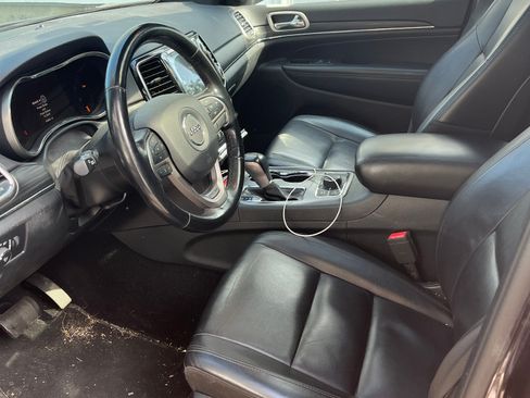 Used 2020 Jeep Grand Cherokee Limited AWD/4WD image 12
