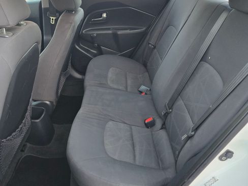 Used 2013 Kia Rio LX image 12