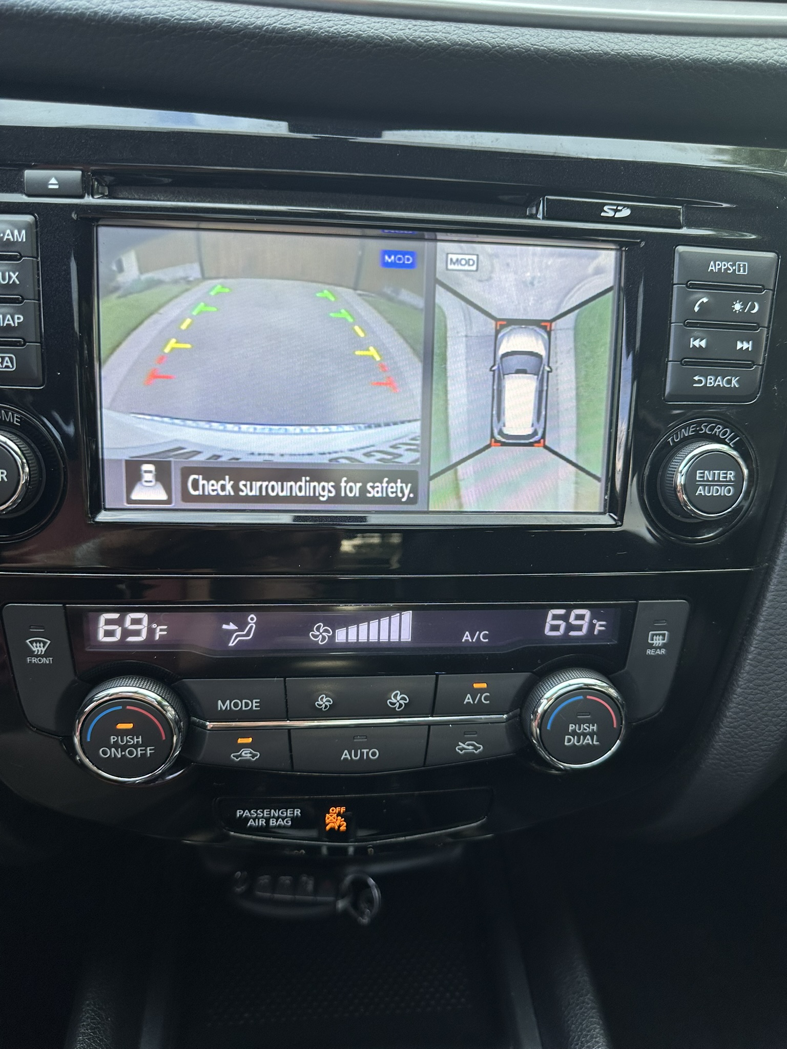 Used 2014 Nissan Rogue SL w/ SL Premium Package FWD image 19