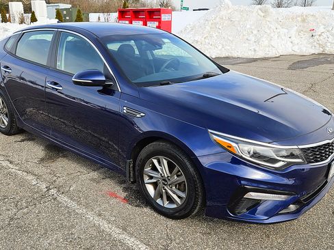 Used 2019 Kia Optima LX image 1