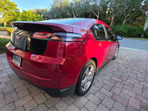 Used 2012 Chevrolet Volt Premium w/ Premium Trim Package image 30