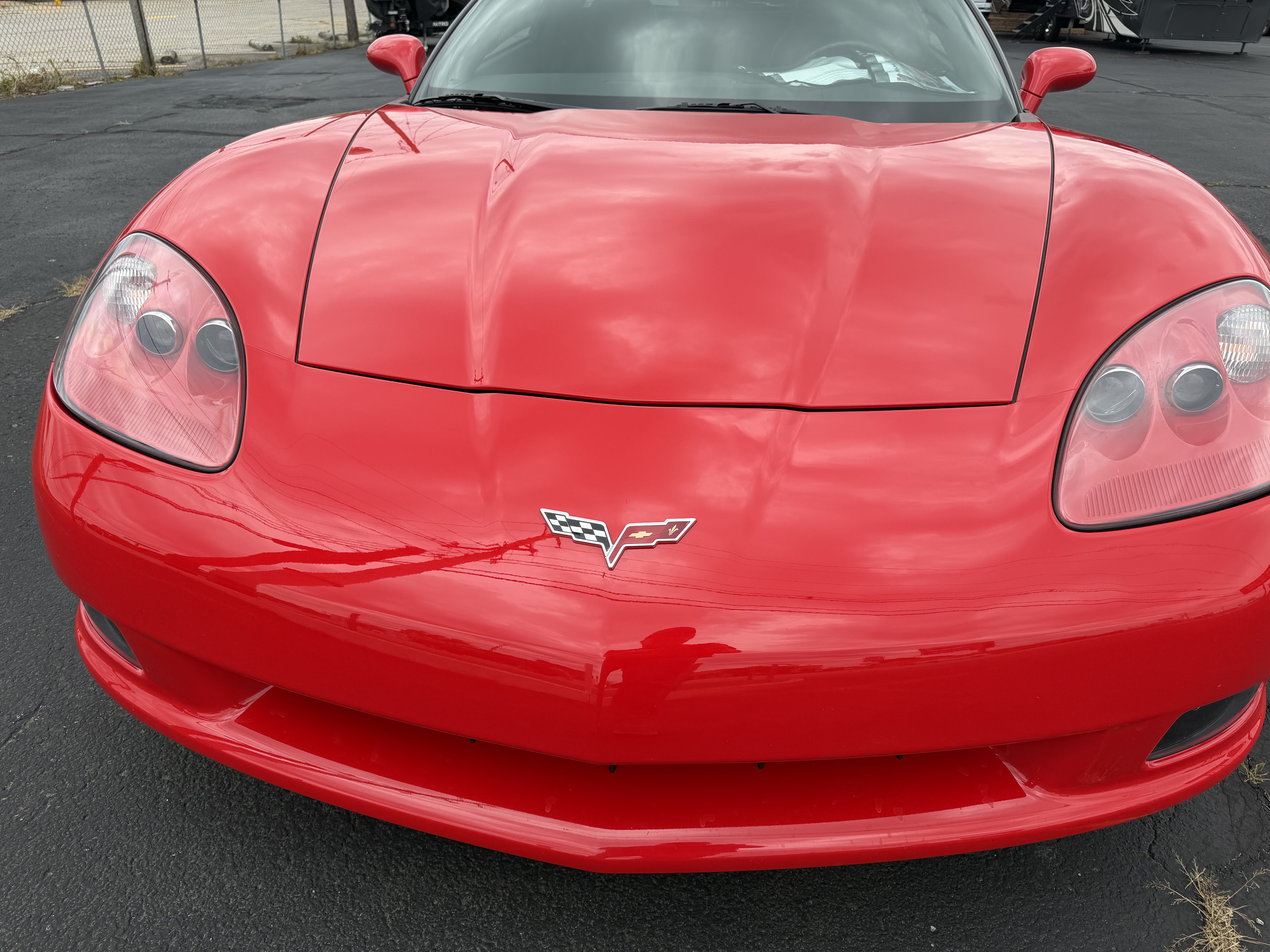 Used 2010 Chevrolet Corvette Coupe w/ 1LT RWD image 2